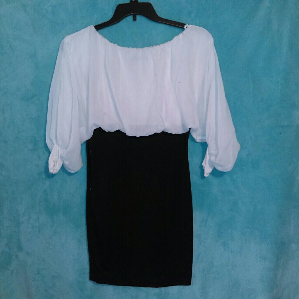 Dress - Picture 3 of 4